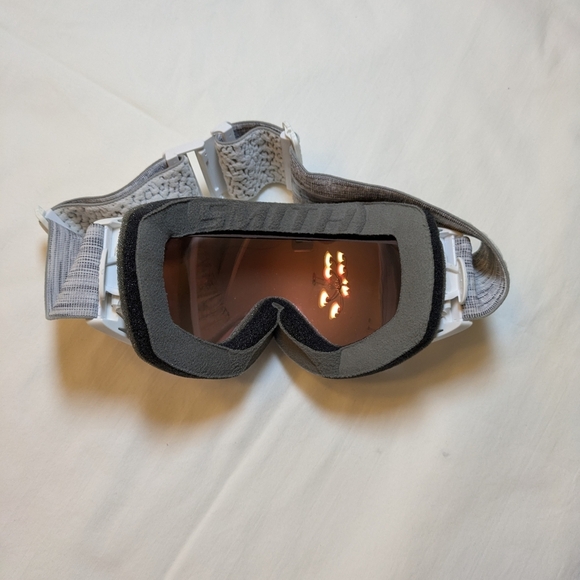SMITH White Snow Goggles - Picture 3 of 6